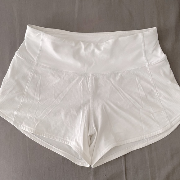 lululemon speed up shorts WHITE - Picture 1 of 3
